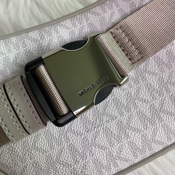 🤍Michael Kors Kenly Waist Belt Crossbody Bag - Picture 7 of 9